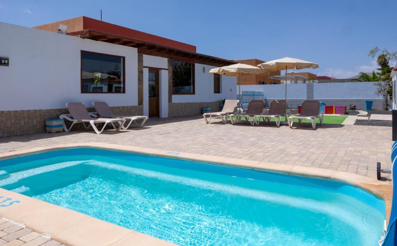 Villa Experience Heated Salty Water Pool Caleta De Fuste Exterior photo